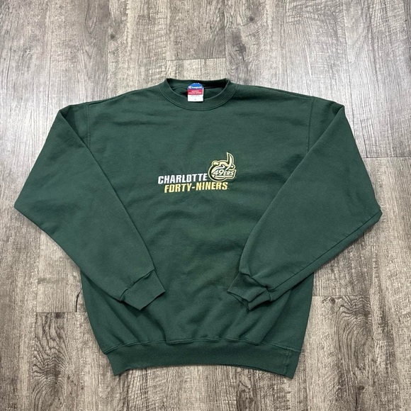 Champion Charlotte 49ers Crewneck Sweatshirt Embroidered - Picture 1 of 5